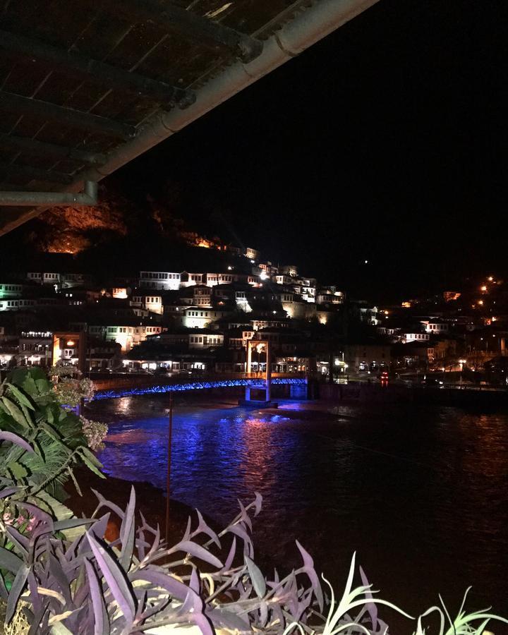 Hotel Ajka Berat Exterior foto