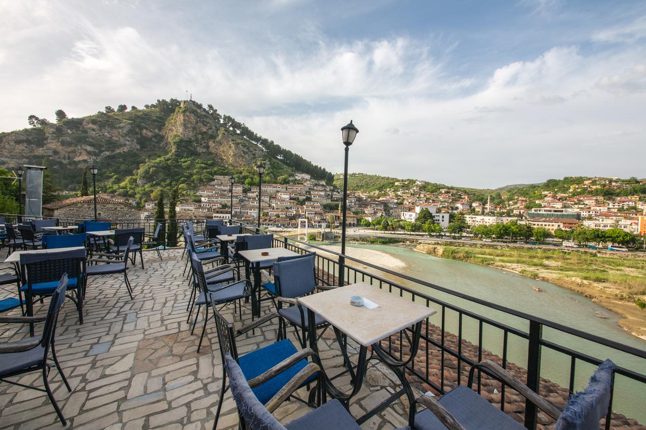 Hotel Ajka Berat Exterior foto