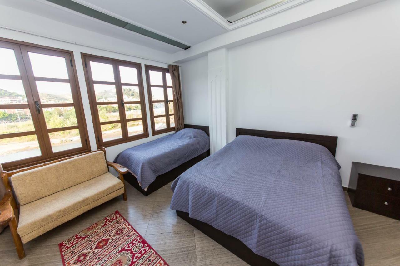 Hotel Ajka Berat Exterior foto